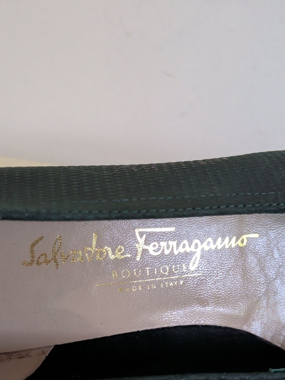 Salvatore Ferragamo Forest Green Textured Leather Flats Size 8 - Picture 2 of 9